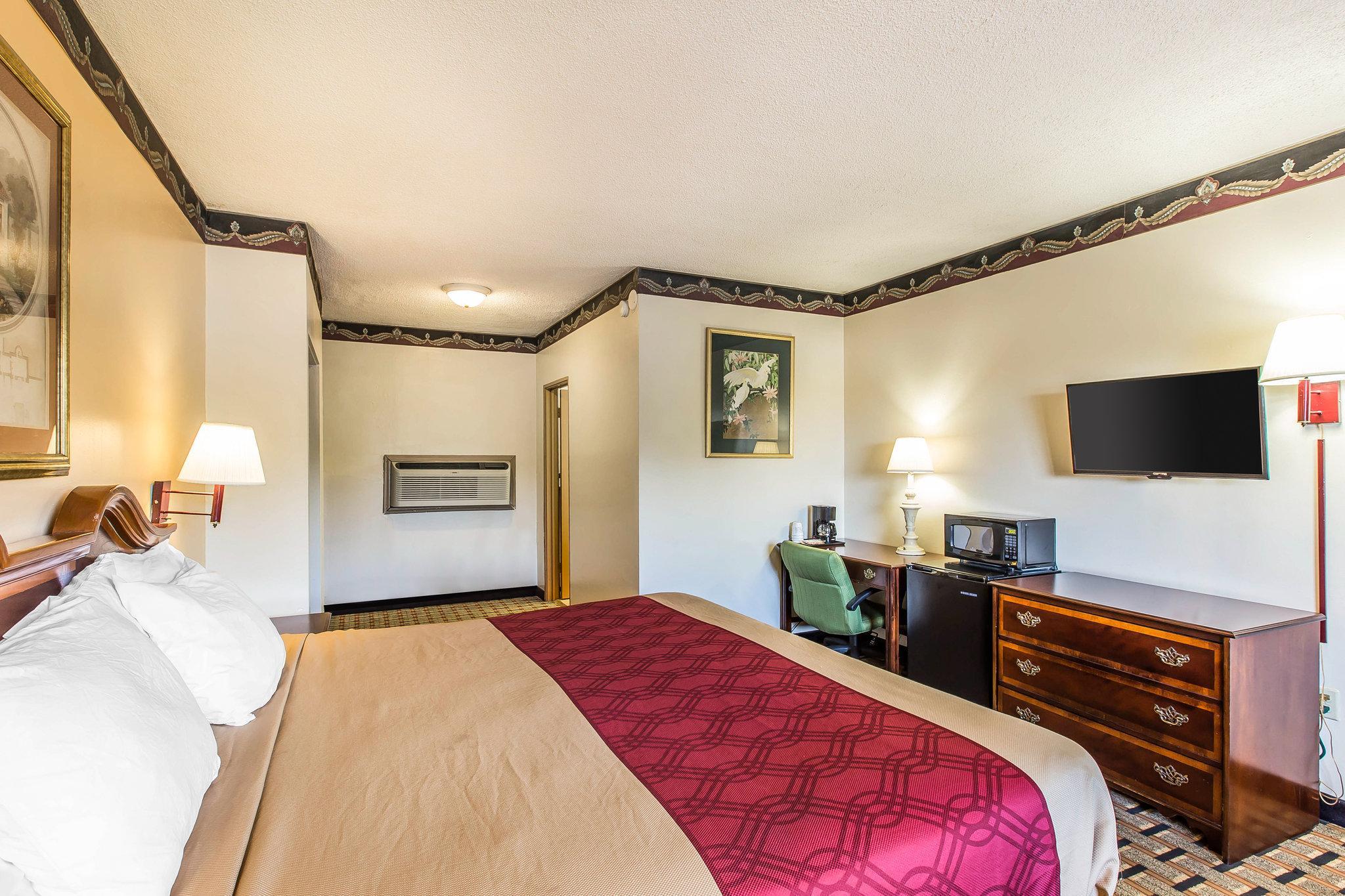 Econo Lodge Мейкън Екстериор снимка